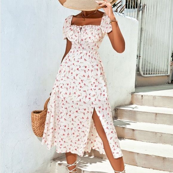 New Allover Floral Sweetheart Neck Dress white